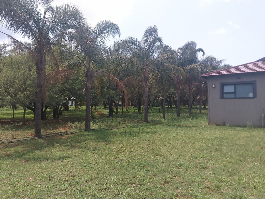 6 Bedroom Property for Sale in Hartbeespoort Rural North West